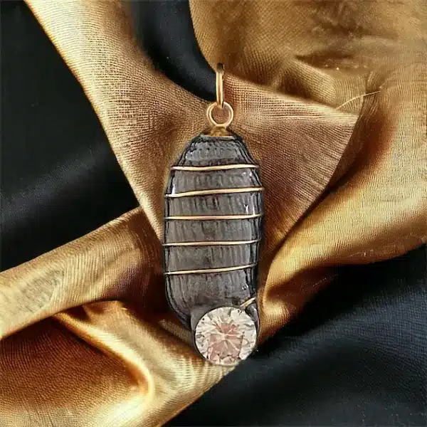 Kukudushi Special Queen Kundalini